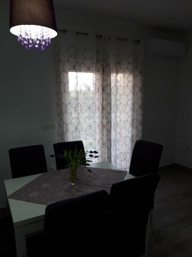 Apartment Vedran Kaštela Exterior foto